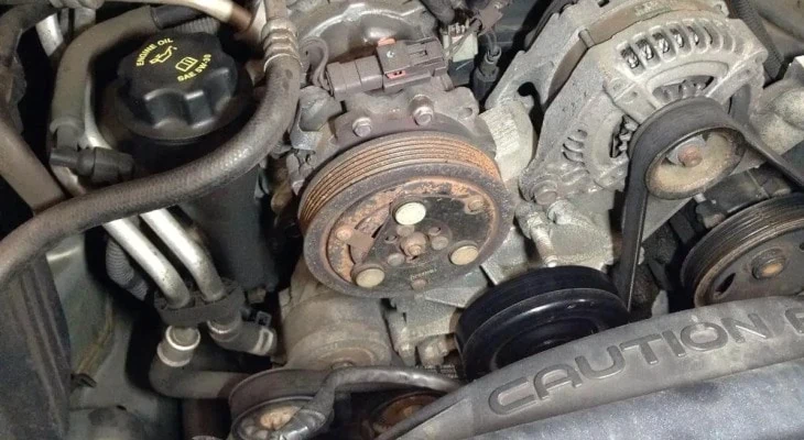Car Ac Compressor Turns on And off 